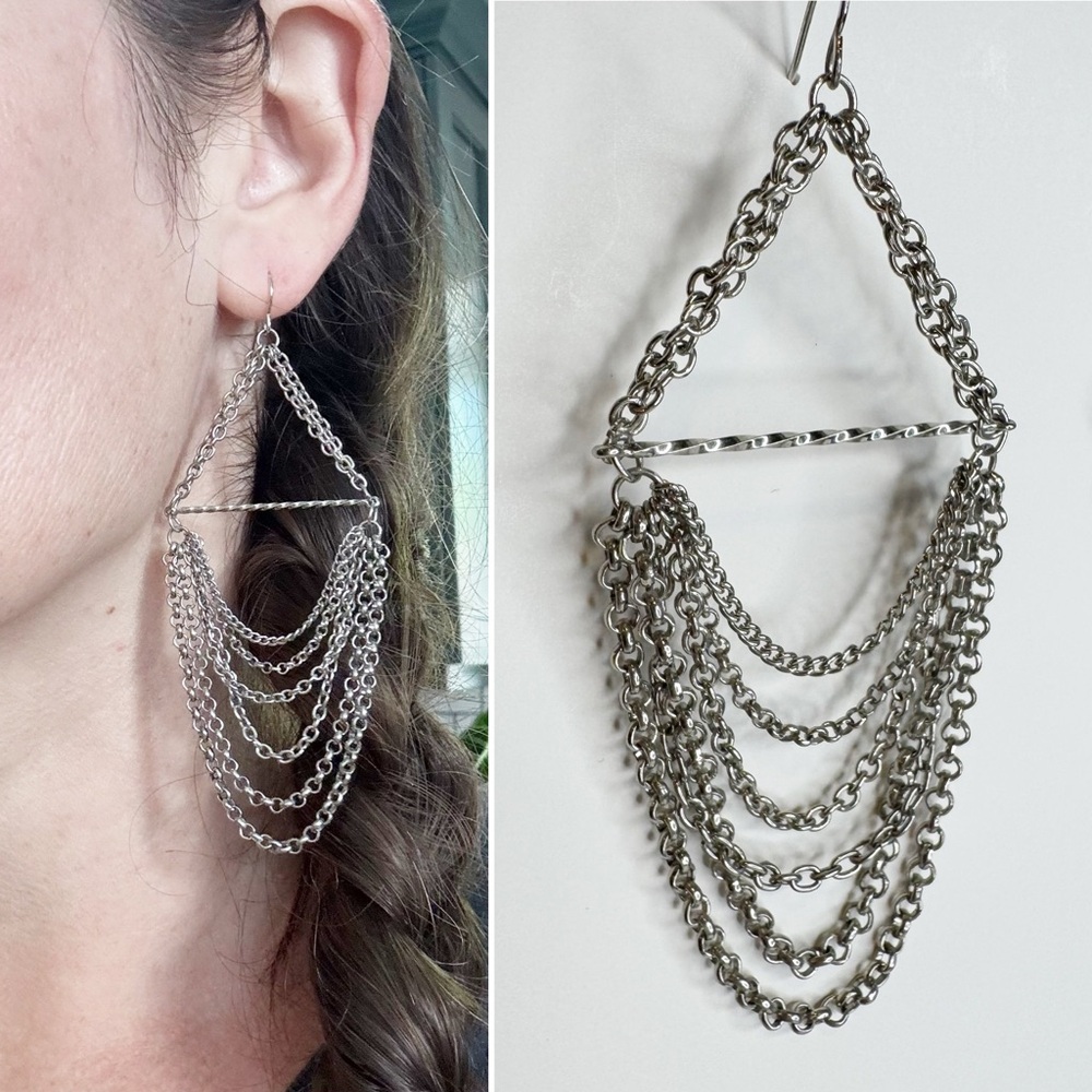 Vintage | 90’s or Y2K Guess Silver Chain Dangle Earrings - Picture 1 of 6